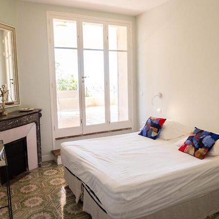 Le Chateau Des Costes Ле Кастеле Екстериор снимка