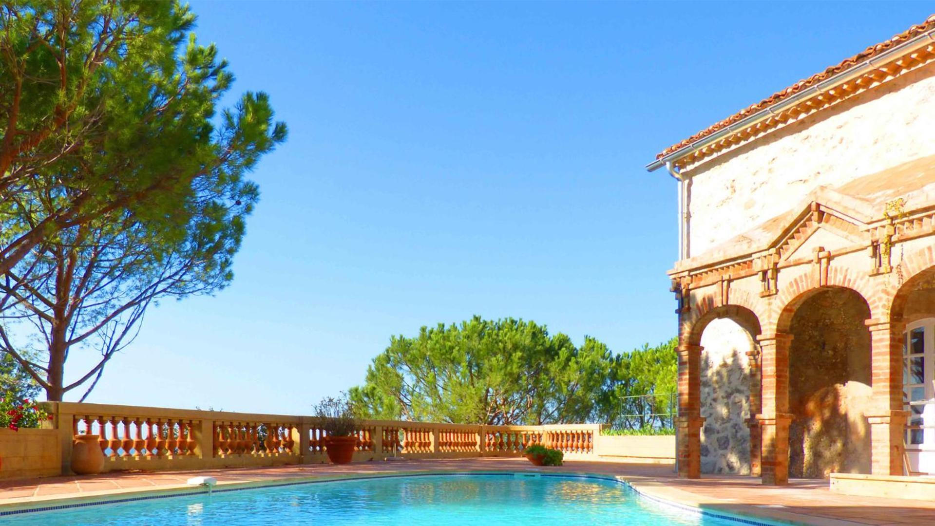 Le Chateau Des Costes Ле Кастеле Екстериор снимка